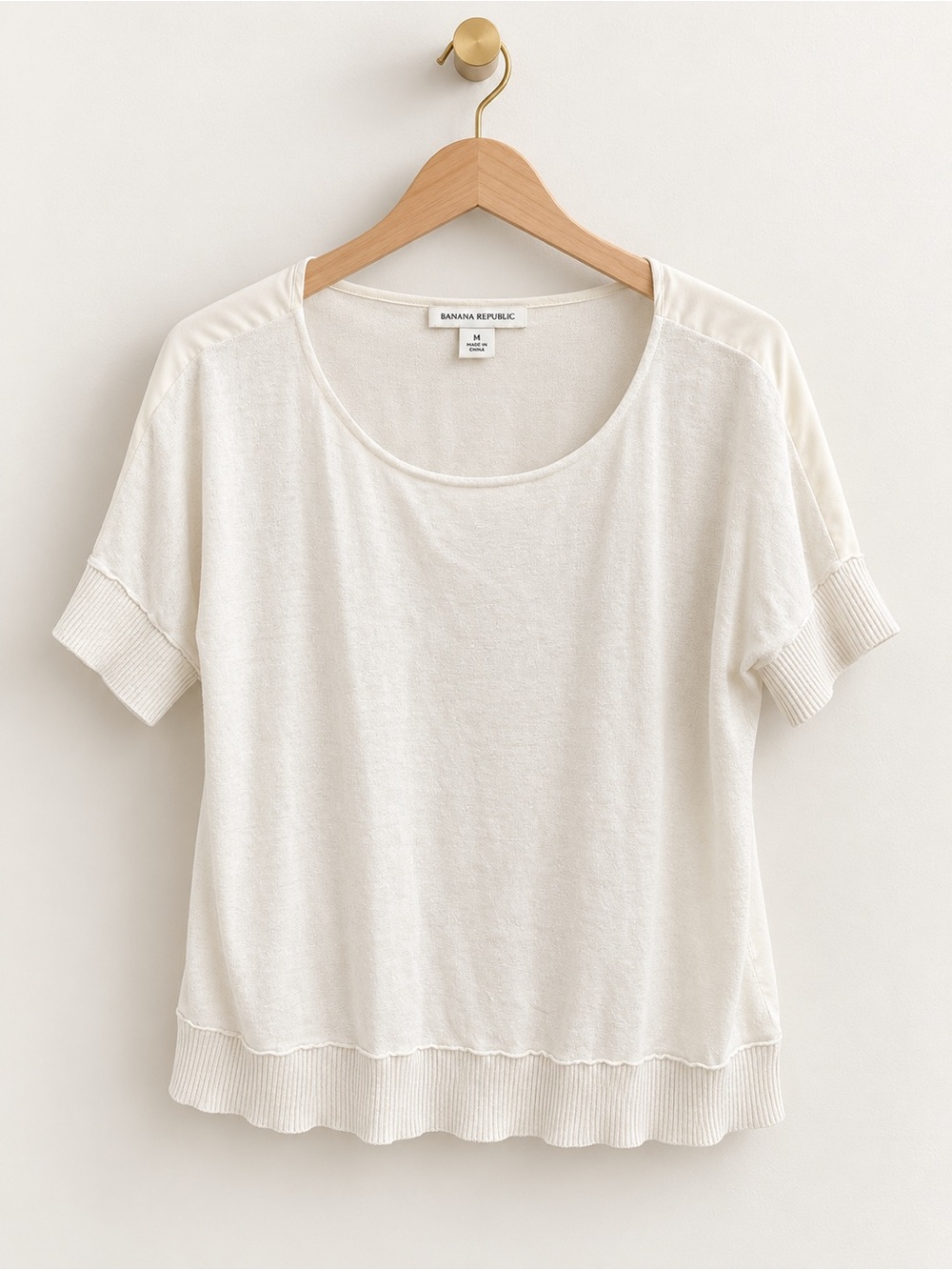 Banana Republic Size M Ivory Mixed Media Short Sleeve Top Ribbed Trim